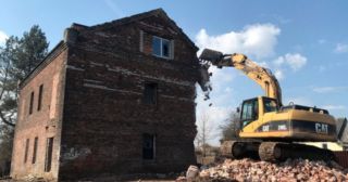 Демонтаж кирпичного дома Шелехов, цена от 3010 руб.