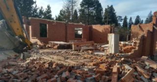 Демонтаж 1 этажного дома Шелехов, цена от 1637 руб.