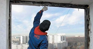 Демонтаж остекления балкона в Шелехове - цена от 581 руб. - Сварной-Шлх